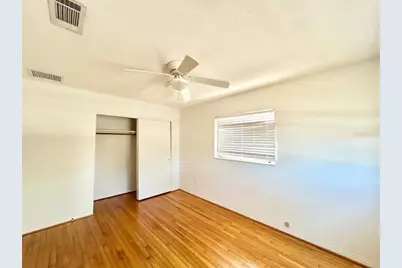 631 45th Avenue N, Saint Petersburg, FL 33703 - Photo 16