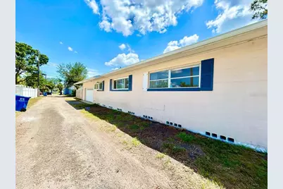 631 45th Avenue N, Saint Petersburg, FL 33703 - Photo 4