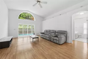 14990 Hidden Oaks Cir, Clearwater, FL 33764 - Photo 12