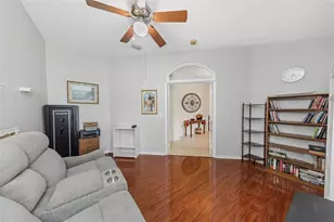 19238 Weymouth Dr, Land O Lakes, FL 34638 - Photo 4