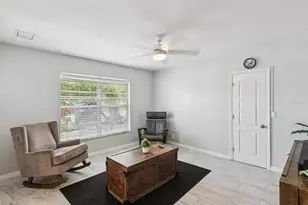 6518 S West Shore Circle, Tampa, FL 33616 - Photo 16