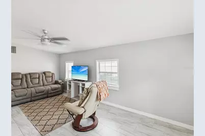 6518 S West Shore Circle, Tampa, FL 33616 - Photo 4