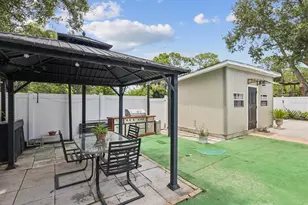 6518 S West Shore Circle, Tampa, FL 33616 - Photo 32