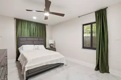 15040 Lake Magdalene Boulevard, Tampa, FL 33618 - Photo 42