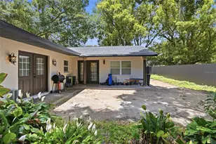 15040 Lake Magdalene Blvd, Tampa, FL 33618 - Photo 58