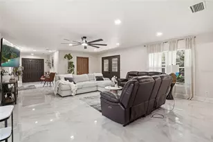 15040 Lake Magdalene Blvd, Tampa, FL 33618 - Photo 28