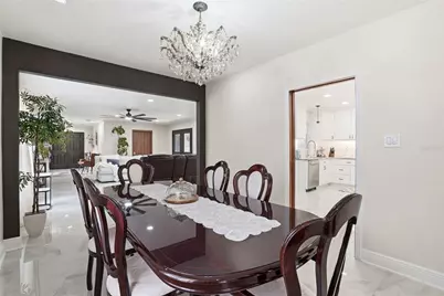 15040 Lake Magdalene Boulevard, Tampa, FL 33618 - Photo 24