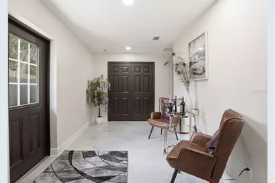 15040 Lake Magdalene Boulevard, Tampa, FL 33618 - Photo 24