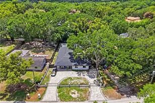 15040 Lake Magdalene Blvd, Tampa, FL 33618 - Photo 20