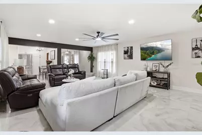 15040 Lake Magdalene Boulevard, Tampa, FL 33618 - Photo 26