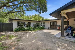 15040 Lake Magdalene Blvd, Tampa, FL 33618 - Photo 54