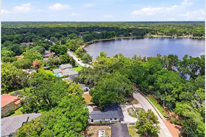 15040 Lake Magdalene Boulevard, Tampa, FL 33618 - Photo 10