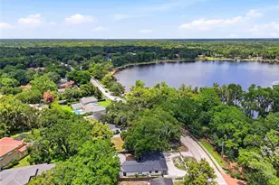 15040 Lake Magdalene Blvd, Tampa, FL 33618 - Photo 10