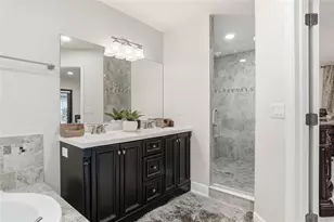 15040 Lake Magdalene Blvd, Tampa, FL 33618 - Photo 38