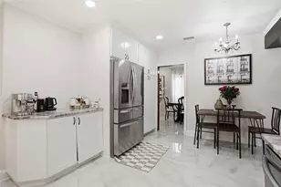 15040 Lake Magdalene Blvd, Tampa, FL 33618 - Photo 36