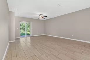 12621 Maple Bonsai Dr, Riverview, FL 33579 - Photo 8