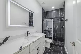 3750 Abington Ave S, Saint Petersburg, FL 33711 - Photo 12