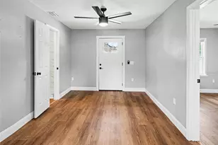 38702 South Ave, Zephyrhills, FL 33542 - Photo 4