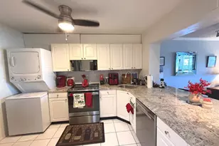 100 Bluff View Dr, Belleair Bluffs, FL 33770 - Photo 24