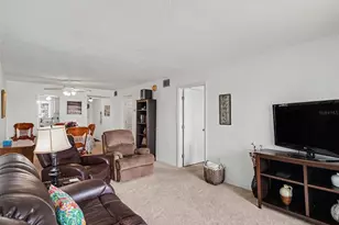 3801 Lake Bayshore Dr, Bradenton, FL 34205 - Photo 10