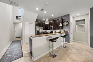 28504 Tranquil Lake Cir, Wesley Chapel, FL 33543 - Photo 4