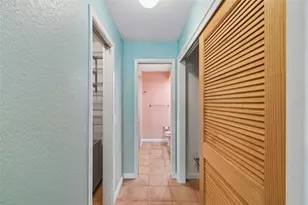 7823 Radcliffe Cir, Port Richey, FL 34668 - Photo 26