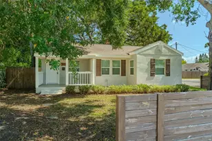 721 38th Ave N, Saint Petersburg, FL 33704 - Photo 1