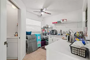 1015 Hastings Ct, Lutz, FL 33548 - Photo 26