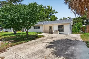 7211 Lynnwood Ave N, Saint Petersburg, FL 33710 - Photo 2