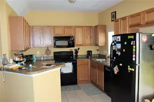 319 Summer Clouds Pl, Brandon, FL 33511 - Photo 4