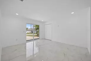 13095 Lawrence St, Spring Hill, FL 34609 - Photo 16