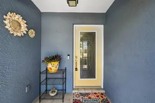 2025 New Bedford Dr, Sun City Center, FL 33573 - Photo 2