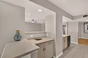 670 Island Way, Clearwater Beach, FL 33767 - Photo 26