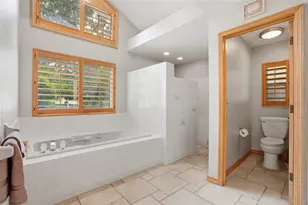 3493 Shoreline Cir, Palm Harbor, FL 34684 - Photo 14