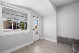4851 W Gandy Blvd, Tampa, FL 33611 - Photo 24