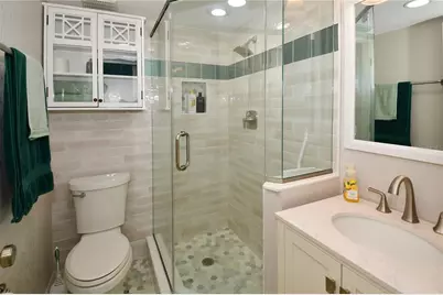 7519 Harbor View Way, Seminole, FL 33776 - Photo 20