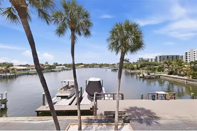 3717 46th Avenue S #11, Saint Petersburg, FL 33711 - Photo 1