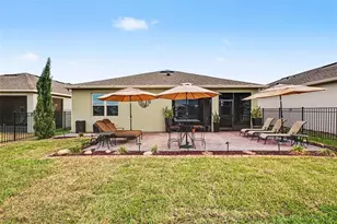 17651 Blazing Star Cir, Clermont, FL 34714 - Photo 32