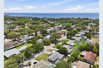 1008 Connecticut Road, Tarpon Springs, FL 34689 - Photo 2