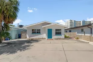 13440 1st St E, Madeira Beach, FL 33708 - Photo 10