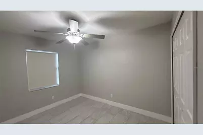 8106 Wichita Way, Tampa, FL 33619 - Photo 16