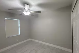 8106 Wichita Way, Tampa, FL 33619 - Photo 16