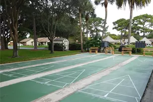 2572 Laurelwood Dr, Clearwater, FL 33763 - Photo 30