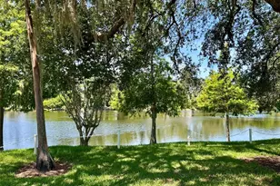 2572 Laurelwood Dr, Clearwater, FL 33763 - Photo 20