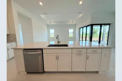 5031 Golden Shore Court, Lakewood Ranch, FL 34211 - Photo 6