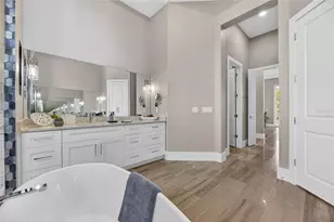 638 Manns Harbor Dr, Apollo Beach, FL 33572 - Photo 52