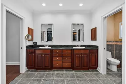 1298 Seville Lane NE, Saint Petersburg, FL 33704 - Photo 28