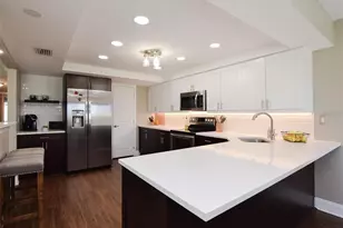 225 Country Club Dr, Largo, FL 33771 - Photo 12
