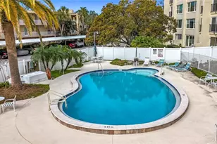 225 Country Club Dr, Largo, FL 33771 - Photo 14