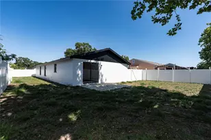 9501 Camden Hill Ct, Tampa, FL 33615 - Photo 18
